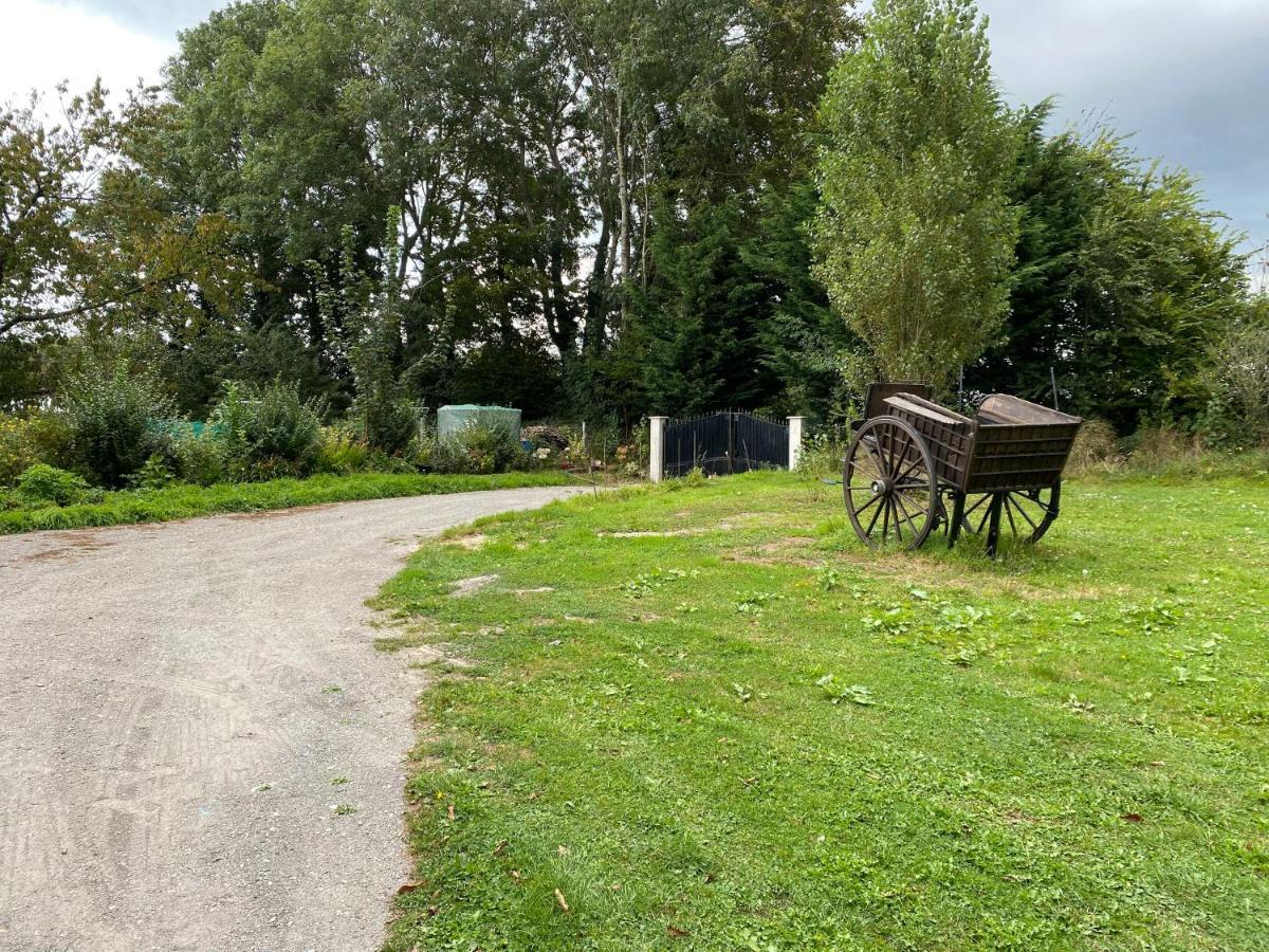 Les 4 seasons, agréable gîte avec terrasse et jardin La Croix Bigot Esterno foto